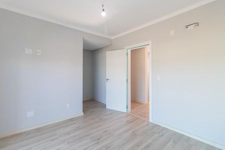 Casa à venda com 117m², 3 quartos e 2 vagas Casa à venda com 117m², 3 quartos e 2 vagasSuíte