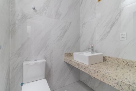 Casa à venda com 117m², 3 quartos e 2 vagas Casa à venda com 117m², 3 quartos e 2 vagasBanheiro Social