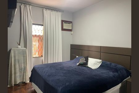 Casa à venda com 290m², 4 quartos e 3 vagas