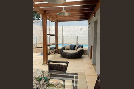 Casa à venda com 290m², 4 quartos e 3 vagas