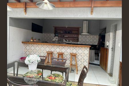 Casa à venda com 290m², 4 quartos e 3 vagas