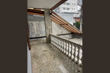 Casa à venda com 290m², 4 quartos e 3 vagas