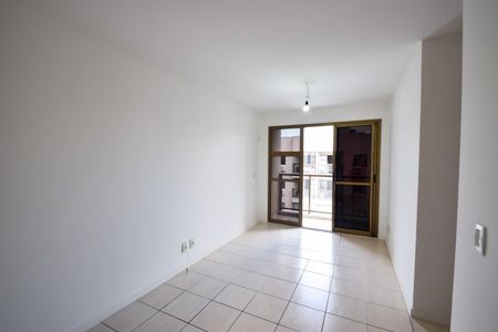 Apartamento para alugar com 66m², 3 quartos e 1 vagaSala