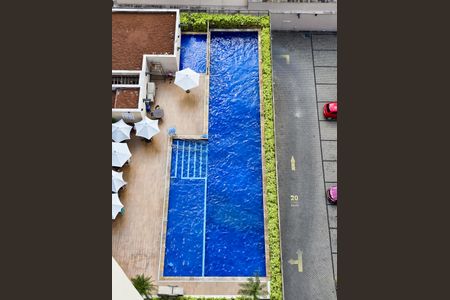 Apartamento para alugar com 66m², 3 quartos e 1 vagaÁrea comum - Piscina