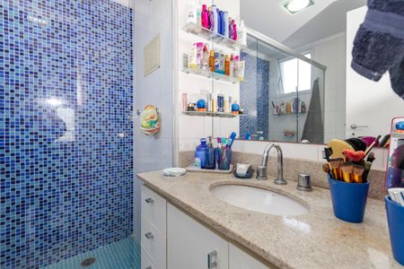 Apartamento à venda com 169m², 3 quartos e 3 vagasBanheiro da Suíte 1