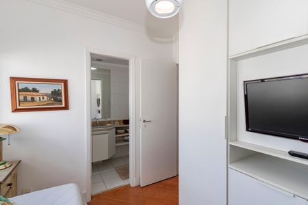 Apartamento à venda com 169m², 3 quartos e 3 vagasSuíte 2