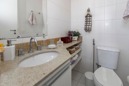 Apartamento à venda com 169m², 3 quartos e 3 vagasBanheiro da Suíte 2