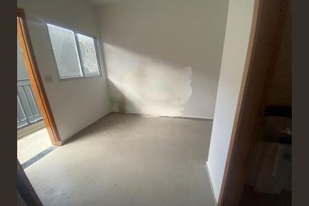 Apartamento à venda com 33m², 2 quartos e 1 vaga