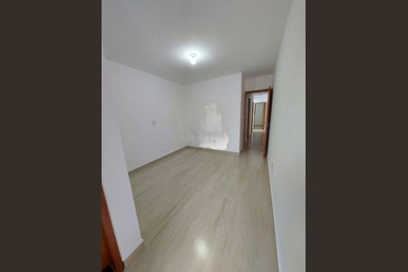 Casa à venda com 3 quartos, 160m² em Vila Granada, São Paulo