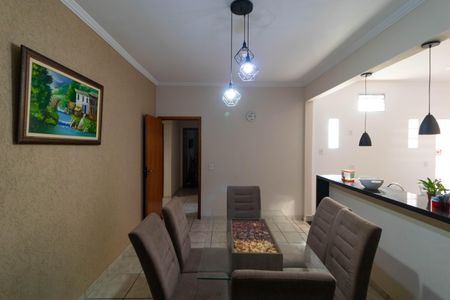 Casa à venda com 256m², 4 quartos e 4 vagasSala de Jantar