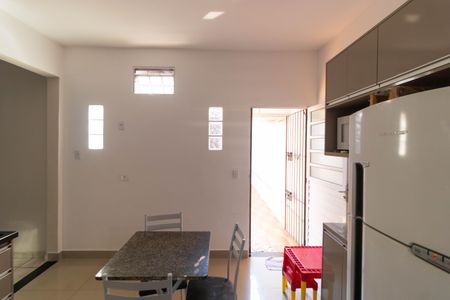 Casa à venda com 256m², 4 quartos e 4 vagasCozinha