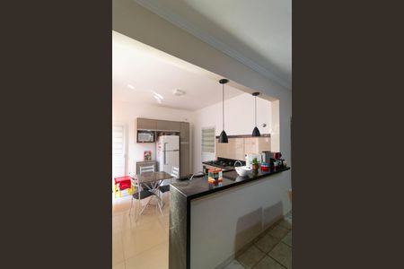 Casa à venda com 256m², 4 quartos e 4 vagasCozinha