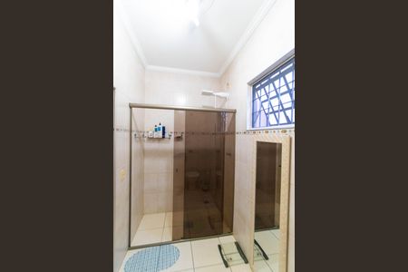 Casa à venda com 256m², 4 quartos e 4 vagasBanheiro da Suíte 01