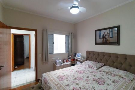 Casa à venda com 256m², 4 quartos e 4 vagasSuíte 01