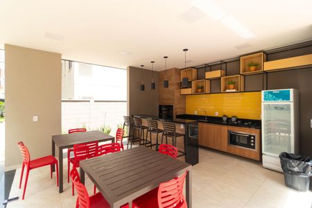 Apartamento à venda com 100m², 2 quartos e 1 vagaÁrea comum - Churrasqueira