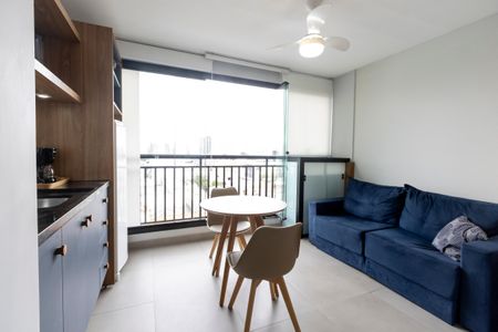 Studio à venda com 30m², 1 quarto e 1 vagaSala/Cozinha