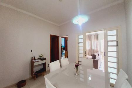 Casa à venda com 81m², 2 quartos e 2 vagasSala de Jantar