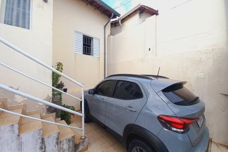 Casa à venda com 81m², 2 quartos e 2 vagasGaragem