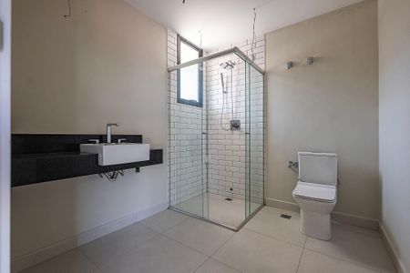 Casa à venda com 731m², 4 quartos e 4 vagasBanheiro Social