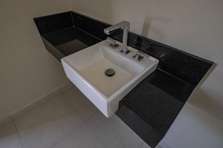 Casa à venda com 731m², 4 quartos e 4 vagasBanheiro Social