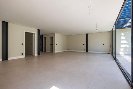 Casa à venda com 731m², 4 quartos e 4 vagasSala