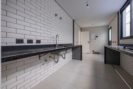 Casa à venda com 731m², 4 quartos e 4 vagasCozinha