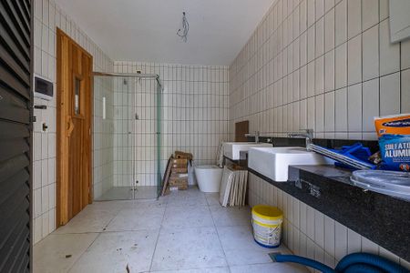 Casa à venda com 731m², 4 quartos e 4 vagasÁrea comum - Quintal - Banheiro