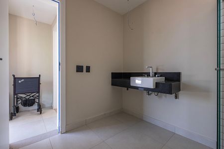 Casa à venda com 731m², 4 quartos e 4 vagasBanheiro Social