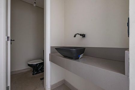 Casa à venda com 731m², 4 quartos e 4 vagasLavabo Sala