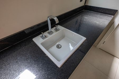 Casa à venda com 731m², 4 quartos e 4 vagasBanheiro da Suíte 2