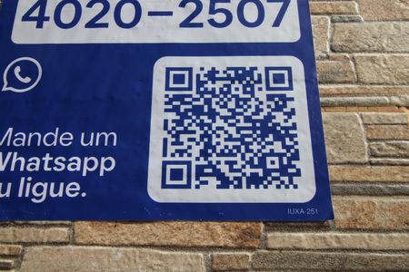 Casa à venda com 110m², 2 quartos e 1 vagaQR code