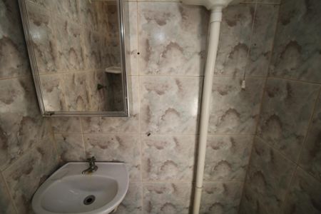 Casa à venda com 110m², 2 quartos e 1 vagaBanheiro de serviço