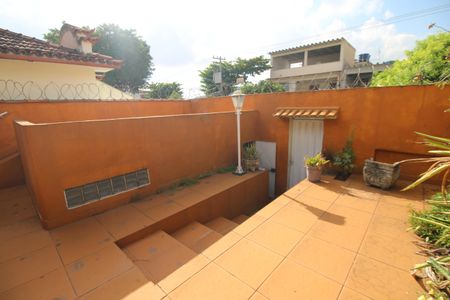 Casa à venda com 110m², 2 quartos e 1 vagaQuintal
