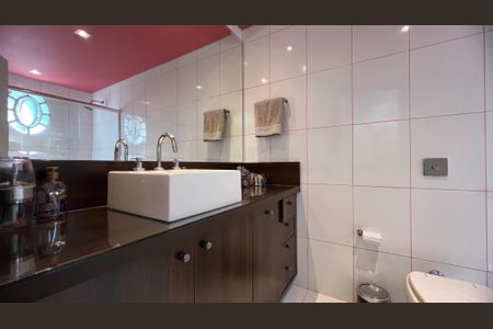 Apartamento para alugar com 110m², 3 quartos e 1 vagaBanheiro da Suíte