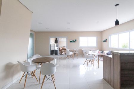 Apartamento à venda com 32m², 2 quartos e 1 vaga Apartamento à venda com 32m², 2 quartos e 1 vagaÁrea comum - Salão de festas