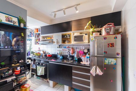 Apartamento à venda com 32m², 2 quartos e 1 vaga Apartamento à venda com 32m², 2 quartos e 1 vagaCozinha e Área de Serviço