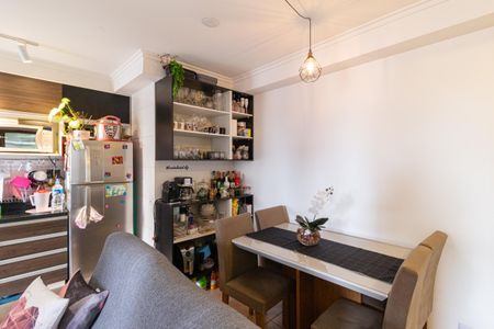 Apartamento à venda com 32m², 2 quartos e 1 vaga Apartamento à venda com 32m², 2 quartos e 1 vagaSala