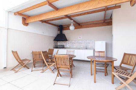 Apartamento à venda com 32m², 2 quartos e 1 vaga Apartamento à venda com 32m², 2 quartos e 1 vagaÁrea comum - Churrasqueira