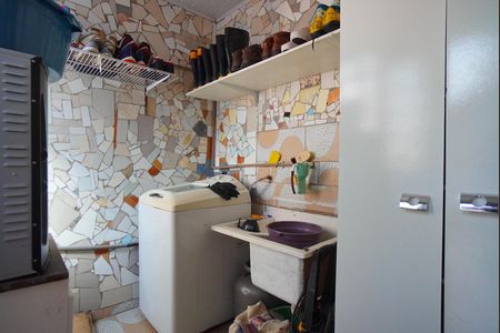 Casa à venda com 95m², 3 quartos e 3 vagasLavanderia