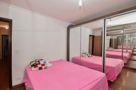 Casa para alugar com 250m², 3 quartos e 3 vagas Casa para alugar com 250m², 3 quartos e 3 vagasSuíte