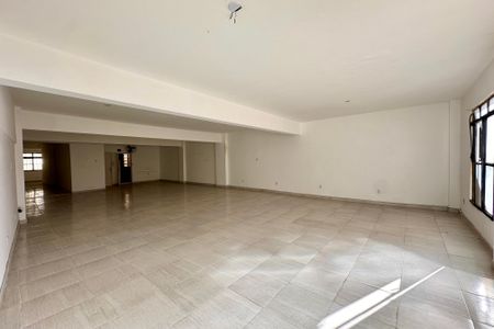 Apartamento para alugar com 170m², 3 quartos e sem vagaStudio