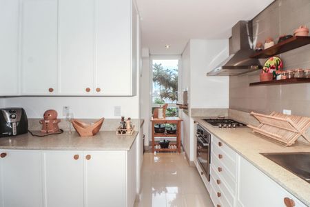 Apartamento à venda com 87m², 1 quarto e 2 vagasCozinha e Área de Serviço