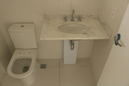 Apartamento à venda com 158m², 3 quartos e 3 vagasBanheiro da Suíte 2