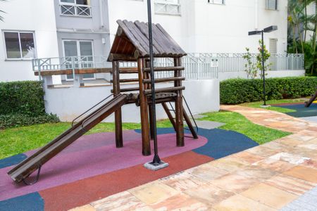 Apartamento à venda com 50m², 2 quartos e 1 vaga Apartamento à venda com 50m², 2 quartos e 1 vagaÁrea comum - Playground