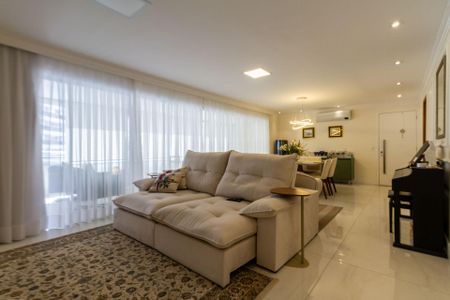 Apartamento à venda com 147m², 3 quartos e 2 vagas Apartamento à venda com 147m², 3 quartos e 2 vagasSala
