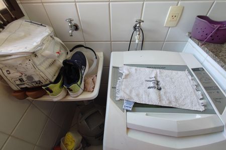 Apartamento à venda com 61m², 1 quarto e 1 vagaÁrea de Serviço