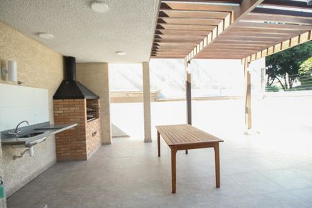 Apartamento à venda com 36m², 2 quartos e sem vagaÁrea comum