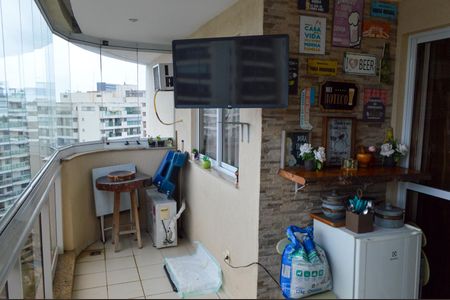 Apartamento à venda com 145m², 2 quartos e 2 vagasVaranda