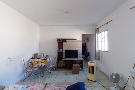 Casa à venda com 1m², 5 quartos e 2 vagas Casa à venda com 1m², 5 quartos e 2 vagasCasa 2 Sala