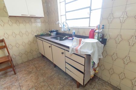 Casa à venda com 1m², 5 quartos e 2 vagas Casa à venda com 1m², 5 quartos e 2 vagasCozinha 1